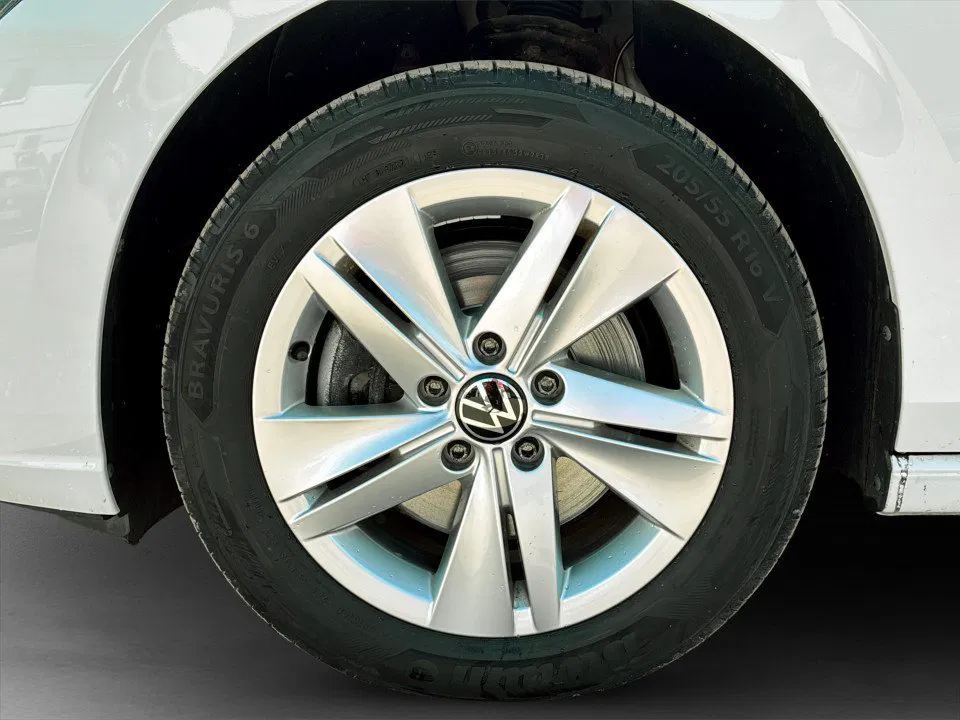 VW Golf VIII Var 2.0TDI Life DSG | Bild 6 von 21