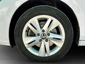 VW Golf VIII Var 2.0TDI Life DSG | Thumbnail 6 von 21