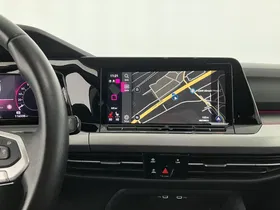 VW Golf VIII Variant 2.0 TDI Life | Thumbnail 23 von 29