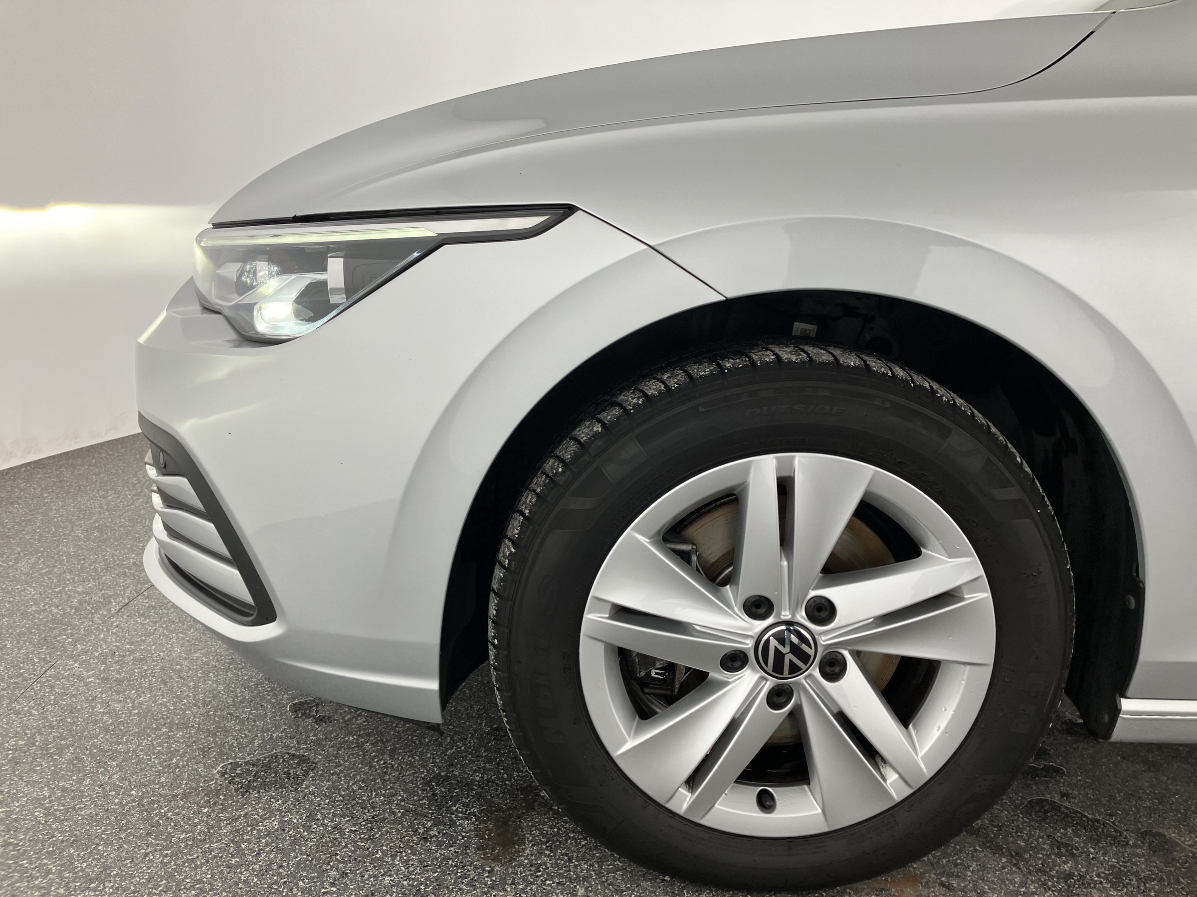 VW Golf VIII Variant 2.0 TDI Life | Bild 26 von 29