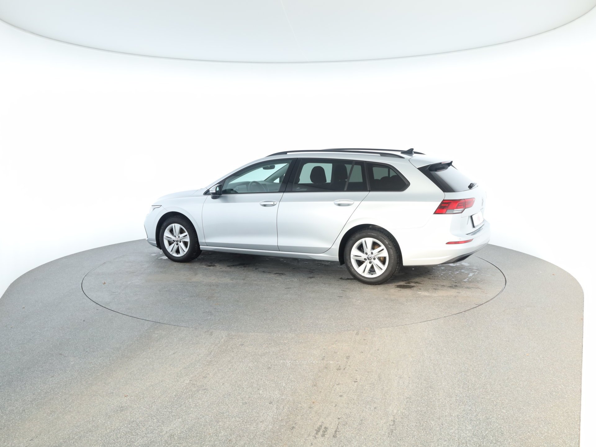 VW Golf VIII Variant 2.0 TDI Life | Bild 8 von 29