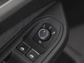 VW Golf VIII Variant 2.0 TDI Life | Thumbnail 5 von 22
