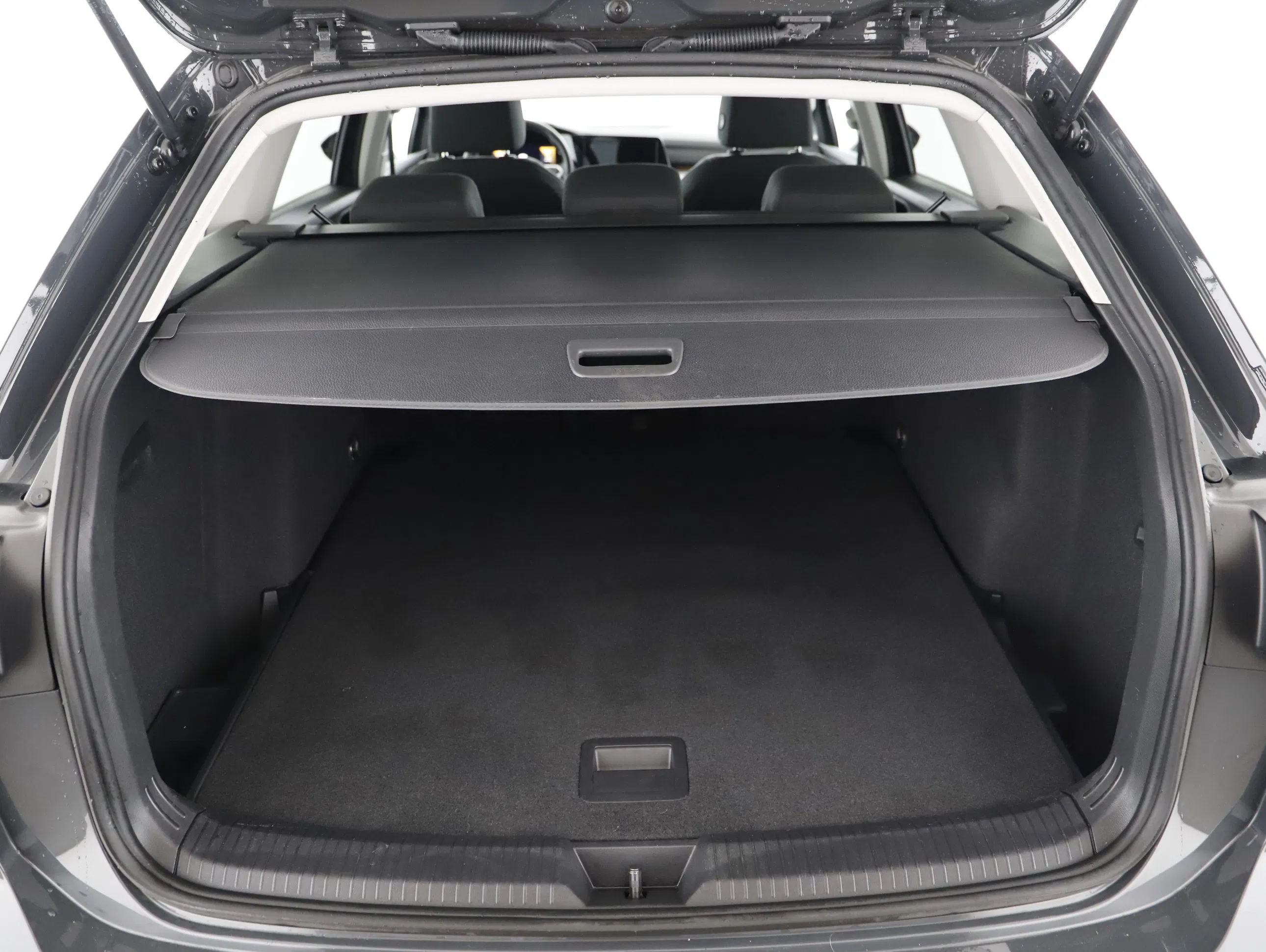 VW Golf VIII Variant 2.0 TDI Life | Bild 19 von 22