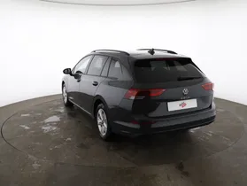 VW Golf VIII Variant 2.0 TDI Life | Thumbnail 2 von 22