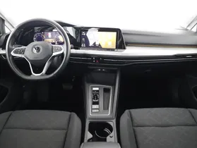 VW Golf VIII Variant 2.0 TDI Life | Thumbnail 8 von 22