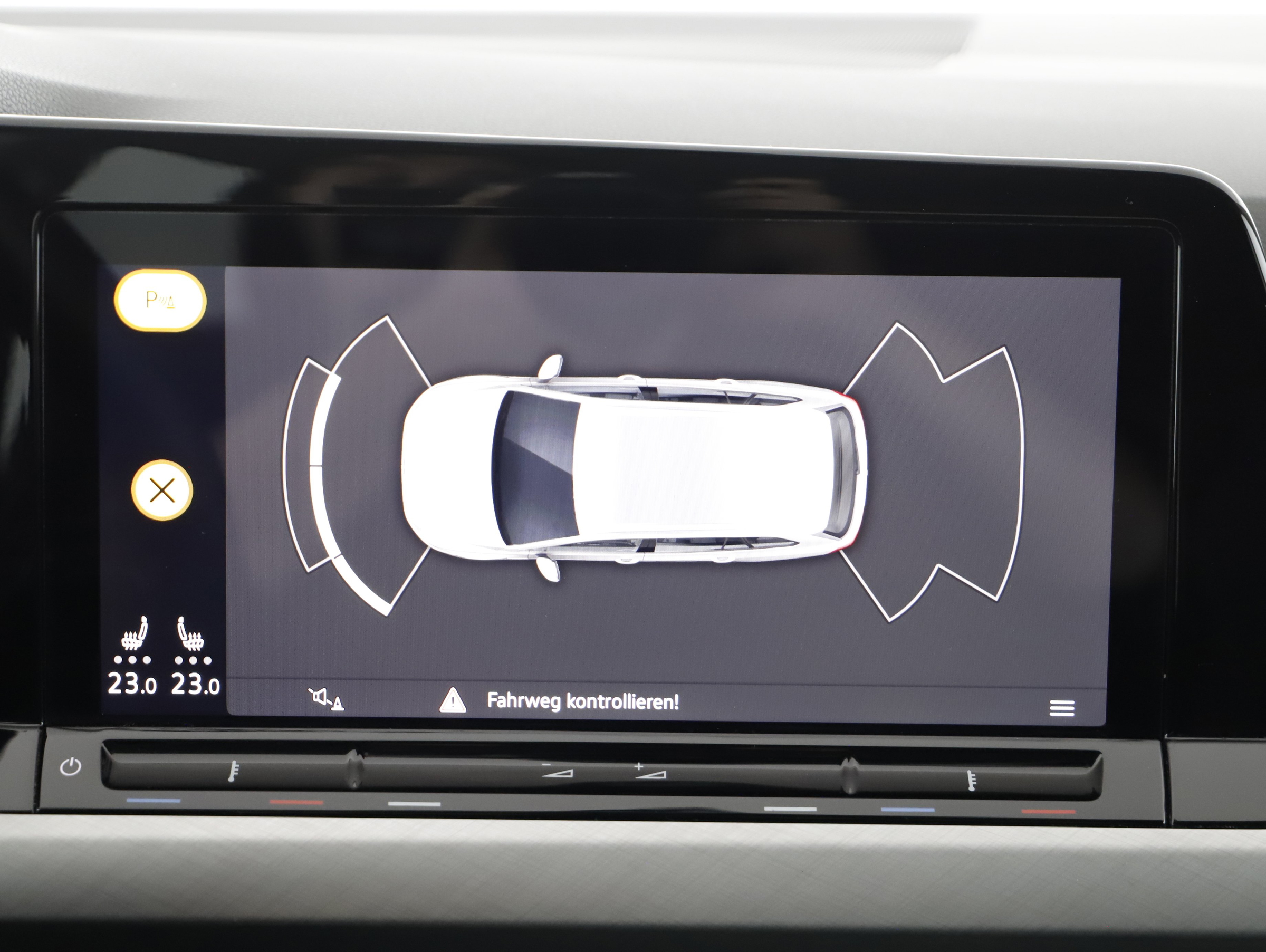 VW Golf VIII Variant 2.0 TDI Life | Bild 15 von 22