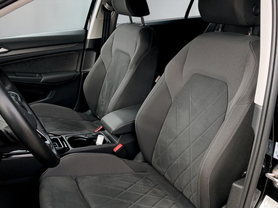 VW Golf VIII 1.4 Style | Bild 8 von 20