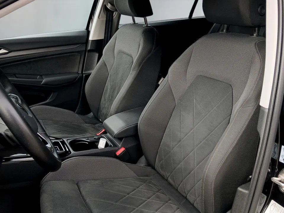 VW Golf VIII 1.4 Style | Bild 8 von 20