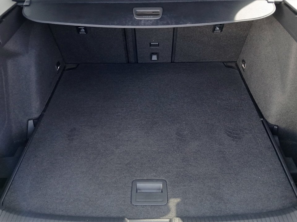 VW Golf VIII Variant 2.0 TDI Life | Bild 23 von 23
