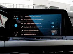 VW Golf VIII Variant 2.0 TDI Life | Thumbnail 20 von 23