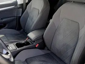 VW Golf VIII Variant 2.0 TDI Life | Thumbnail 9 von 23