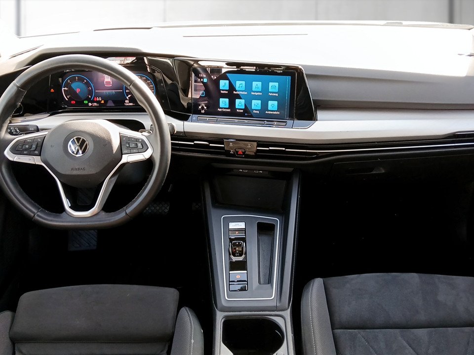 VW Golf VIII Variant 2.0 TDI Life | Bild 12 von 23