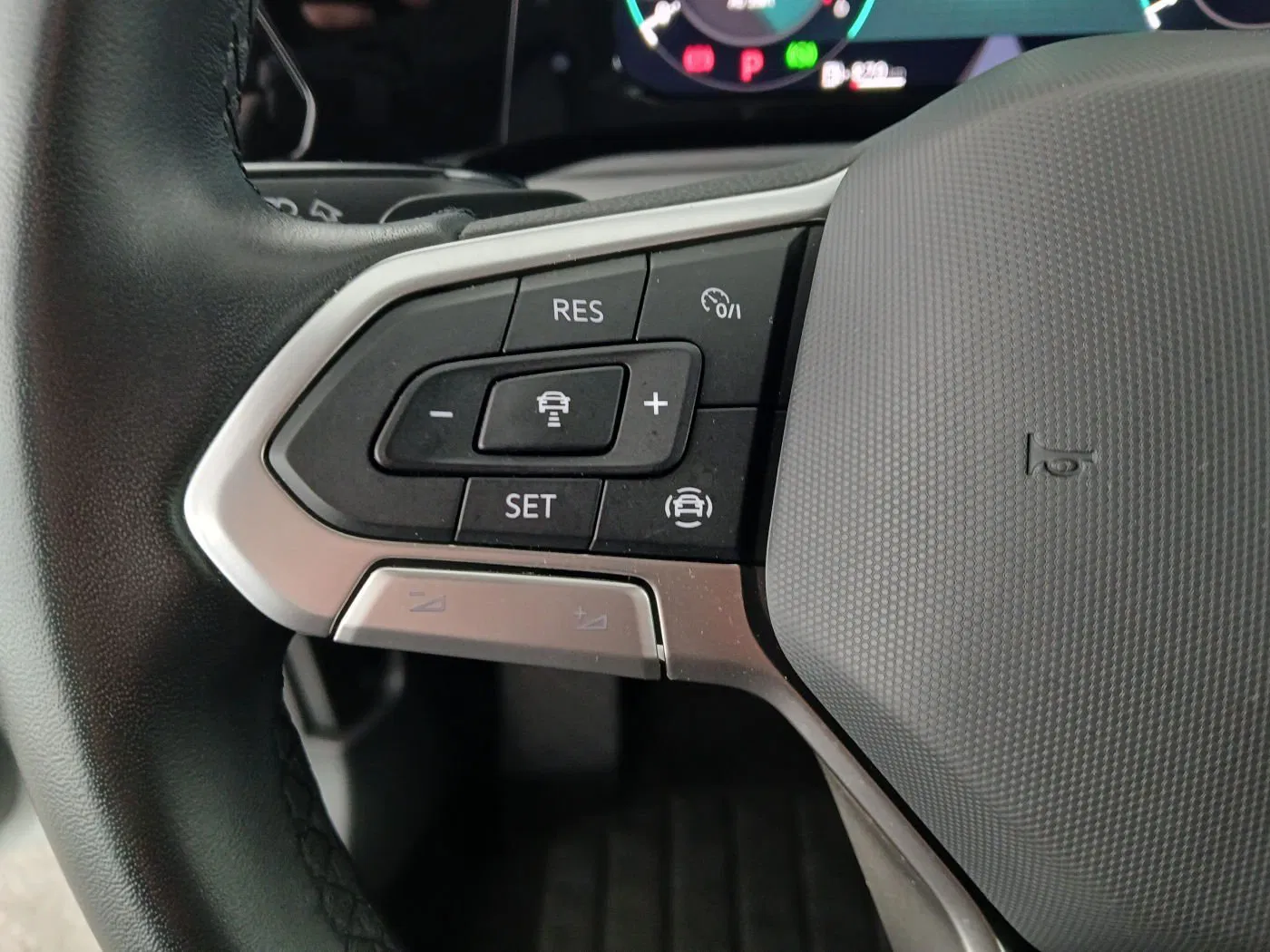 VW Golf VIII Variant 2.0 TDI Life | Bild 17 von 29