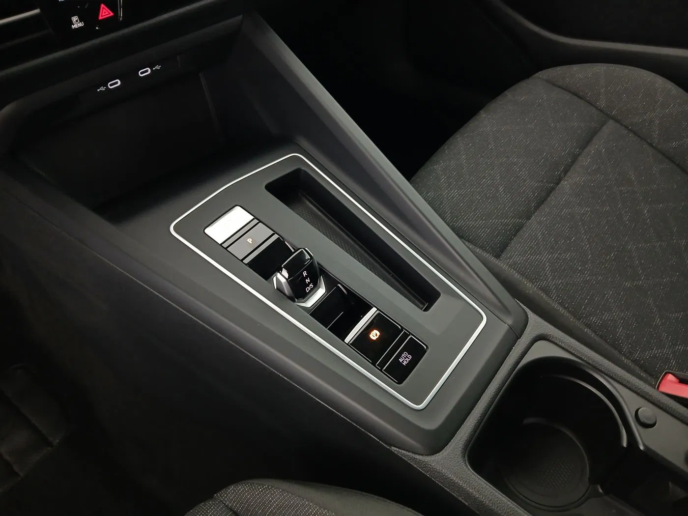 VW Golf VIII Variant 2.0 TDI Life | Bild 27 von 29