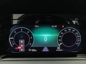 VW Golf VIII Variant 2.0 TDI Life | Thumbnail 19 von 29