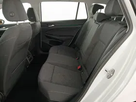 VW Golf VIII Variant 2.0 TDI Life | Thumbnail 28 von 29