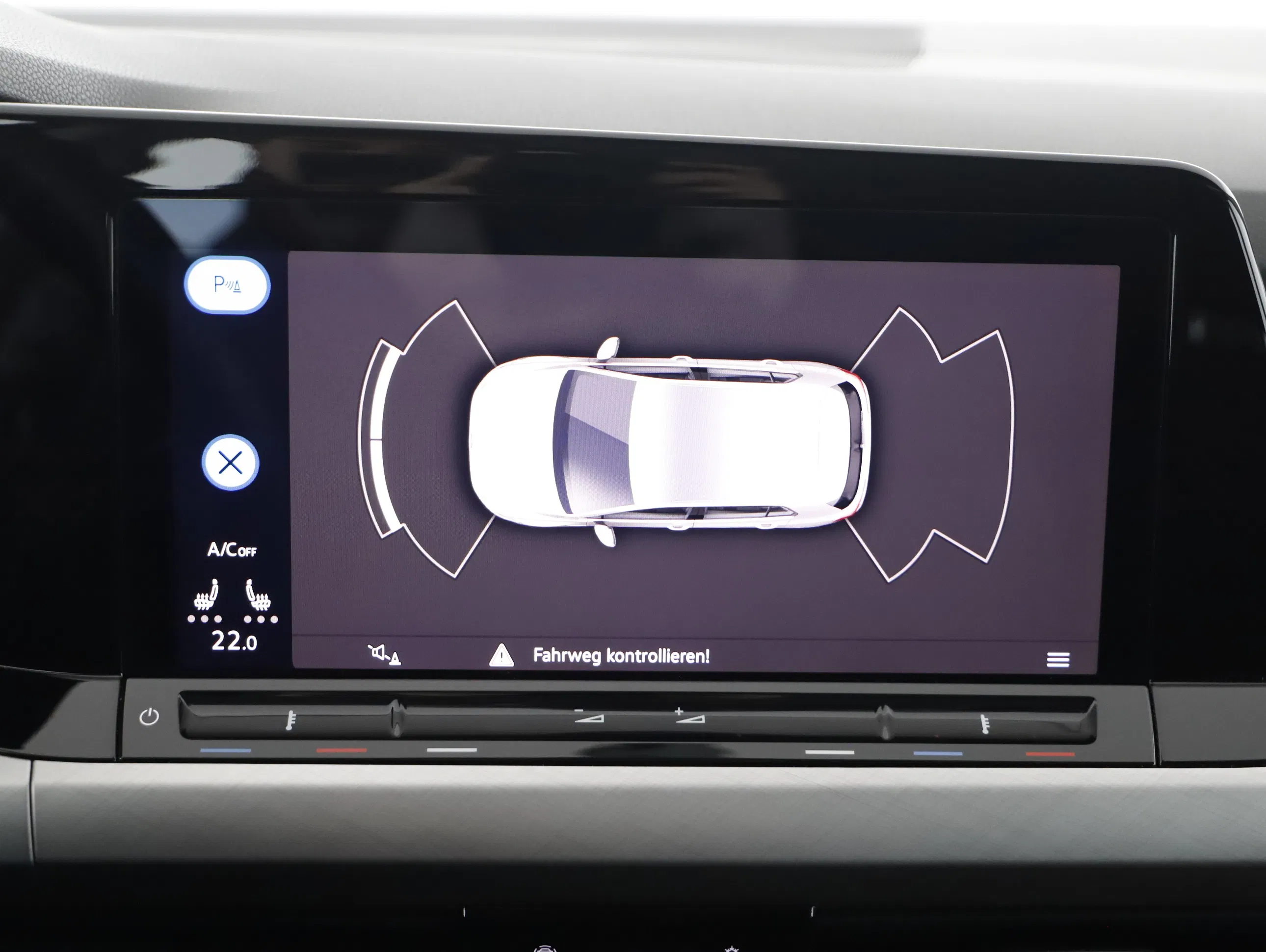 VW Golf VIII 2.0 TDI Life | Bild 15 von 21