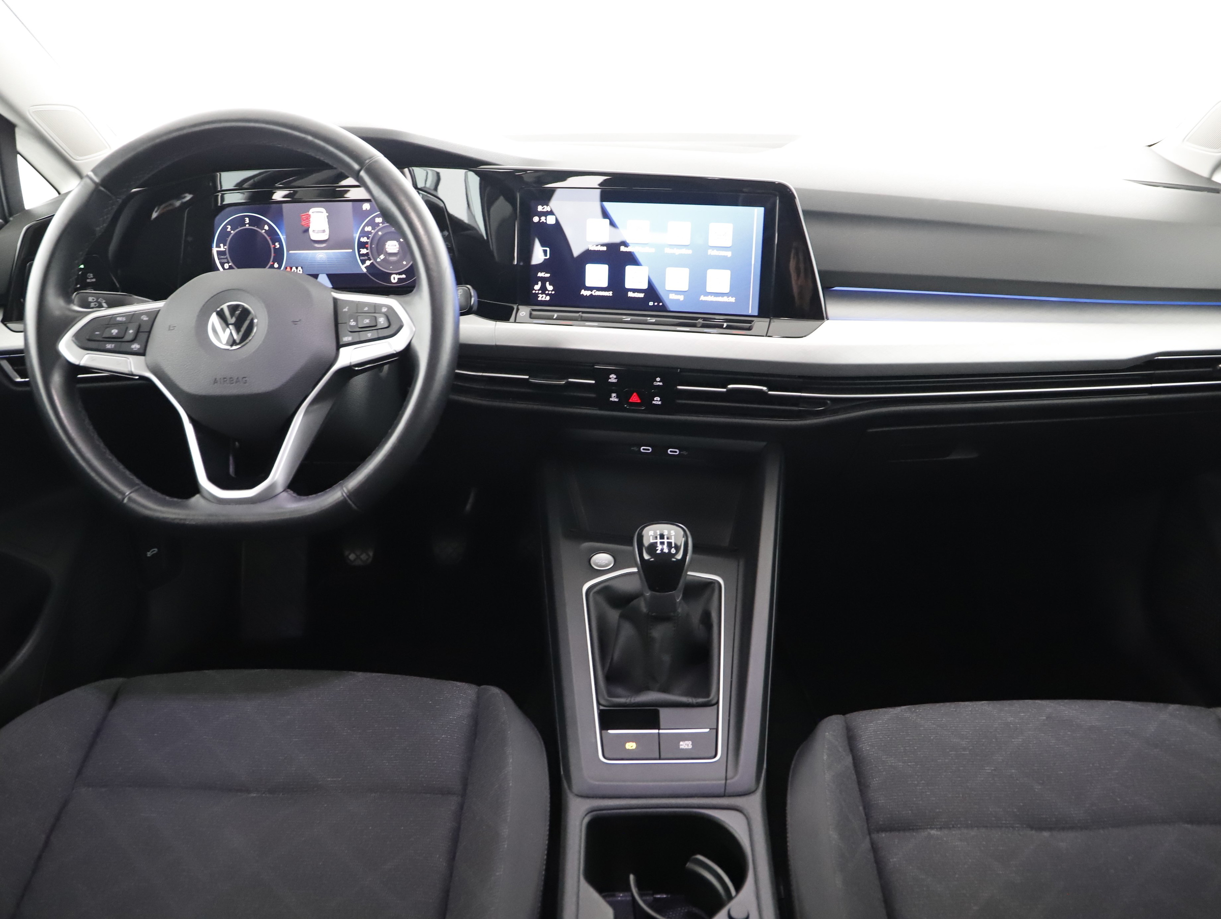 VW Golf VIII 2.0 TDI Life | Bild 18 von 21