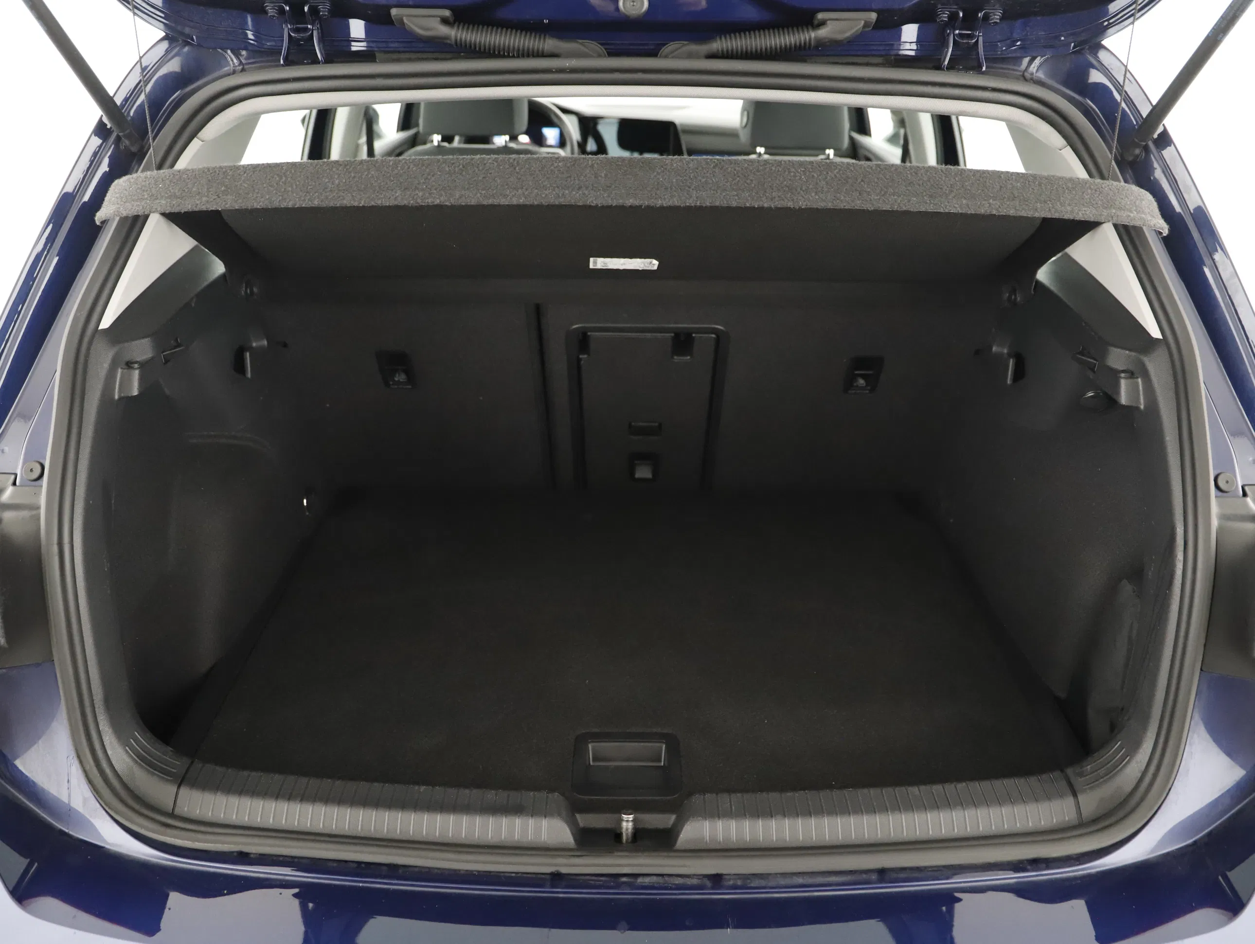 VW Golf VIII 2.0 TDI Life | Bild 21 von 21