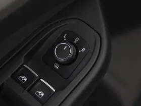 VW Golf VIII 2.0 TDI Life | Thumbnail 6 von 21