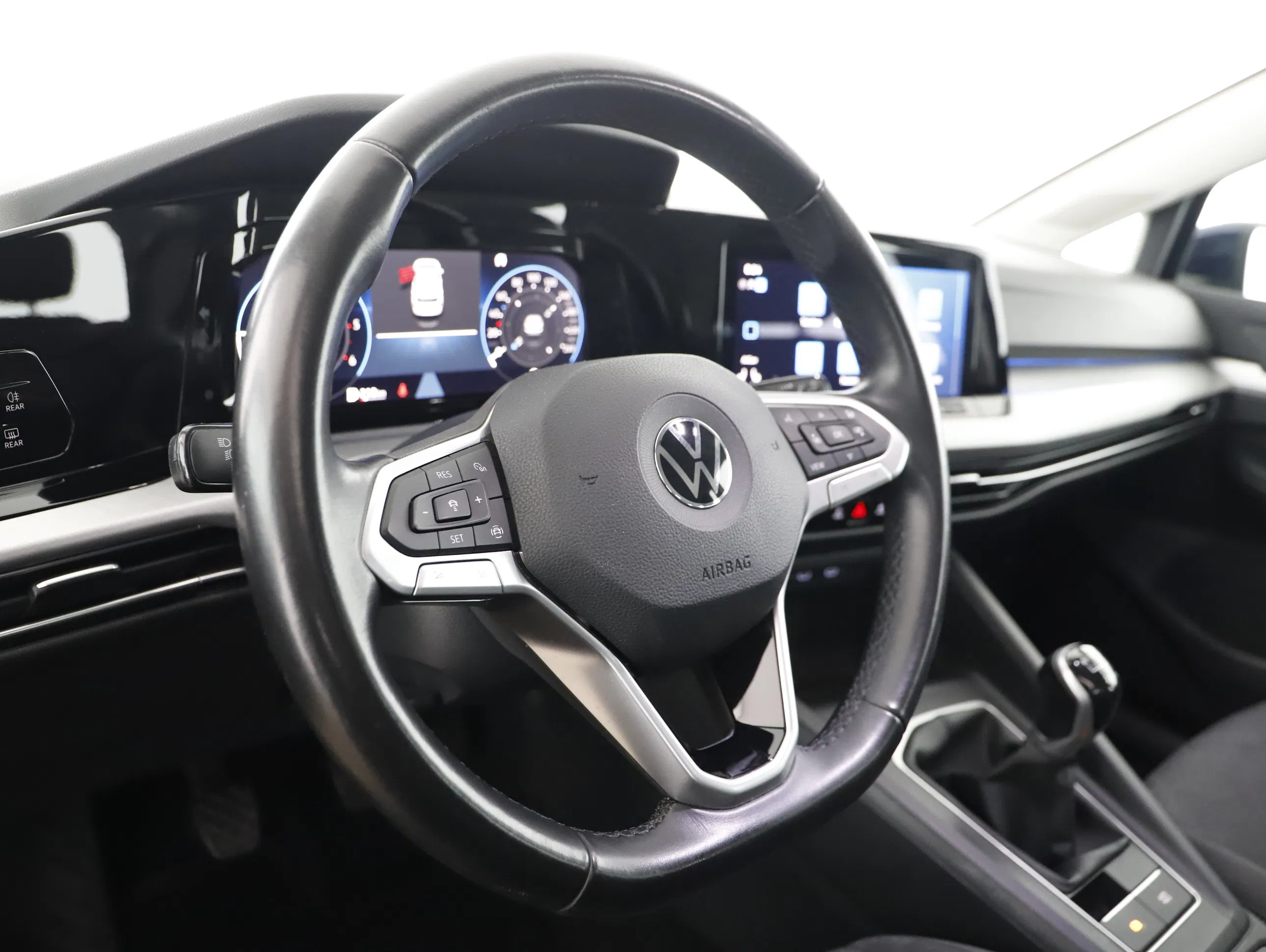 VW Golf VIII 2.0 TDI Life | Bild 9 von 21