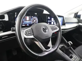 VW Golf VIII 2.0 TDI Life | Thumbnail 9 von 21