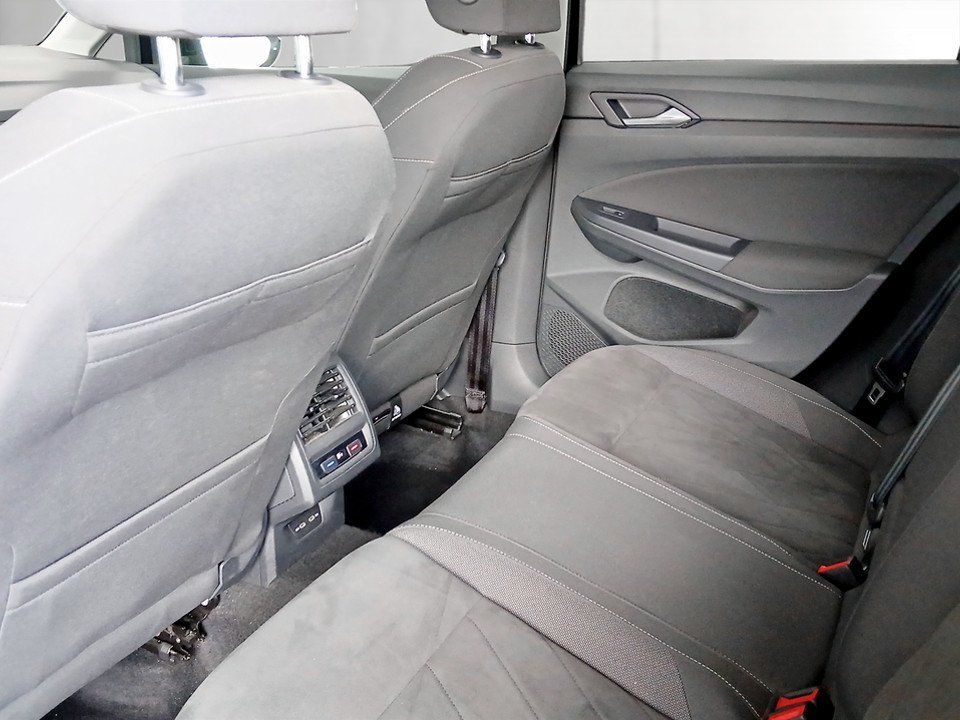 VW Golf VIII 1.5 TSI Life | Bild 18 von 20