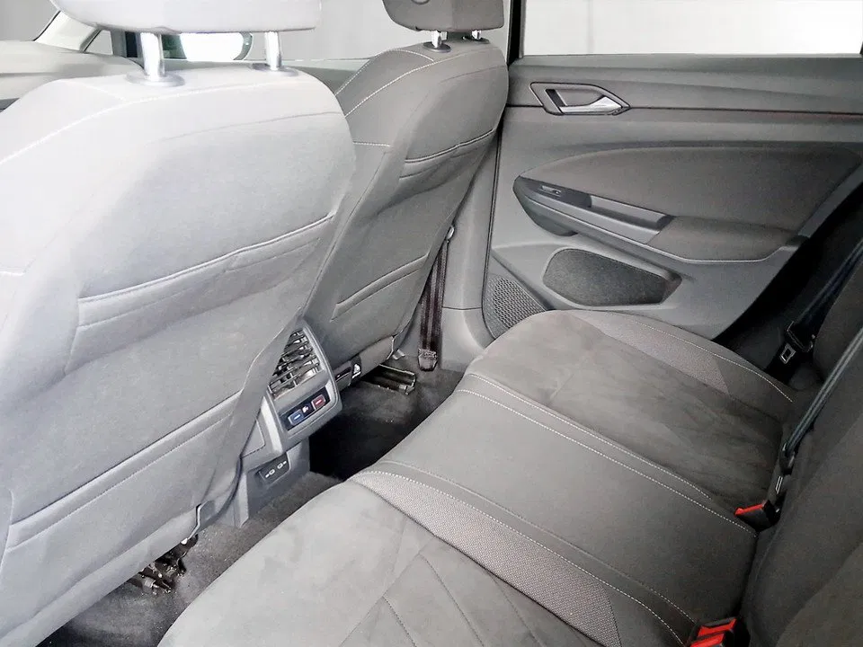 VW Golf VIII 1.5 TSI Life | Bild 18 von 20