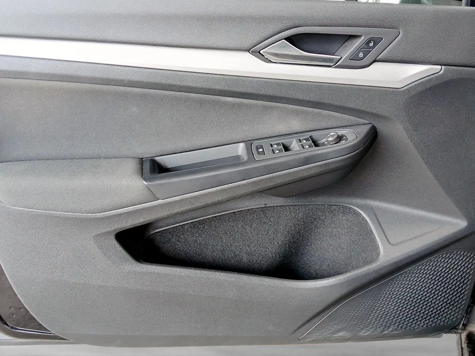 VW Golf VIII 1.5 TSI Life | Bild 7 von 20