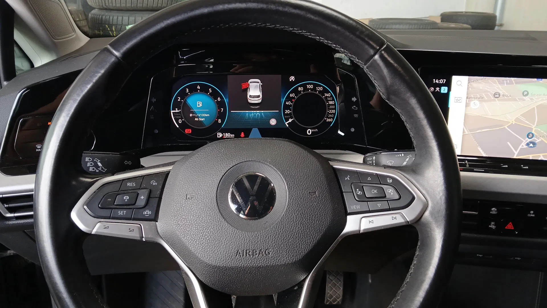 VW Golf VIII 1.5 TSI Life | Bild 12 von 20
