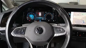 VW Golf VIII 1.5 TSI Life | Thumbnail 12 von 20