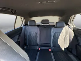 VW Golf VIII 1.5 TSI R-Line | Thumbnail 19 von 23