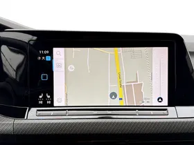 VW Golf VIII 1.5 TSI R-Line | Thumbnail 25 von 31