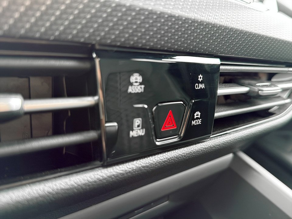 VW Golf VIII 1.5 TSI R-Line | Bild 28 von 31