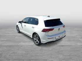 VW Golf VIII 1.5 TSI R-Line | Thumbnail 4 von 23