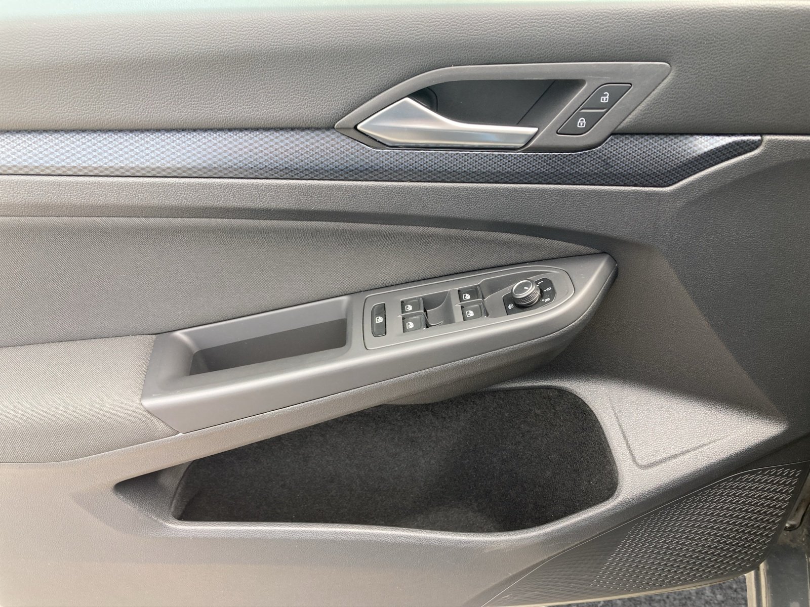 VW Golf Life 1.5 TSI ACT | Bild 16 von 20