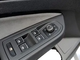 VW Golf VIII 1.5 eTSI R-Line DSG | Thumbnail 7 von 19
