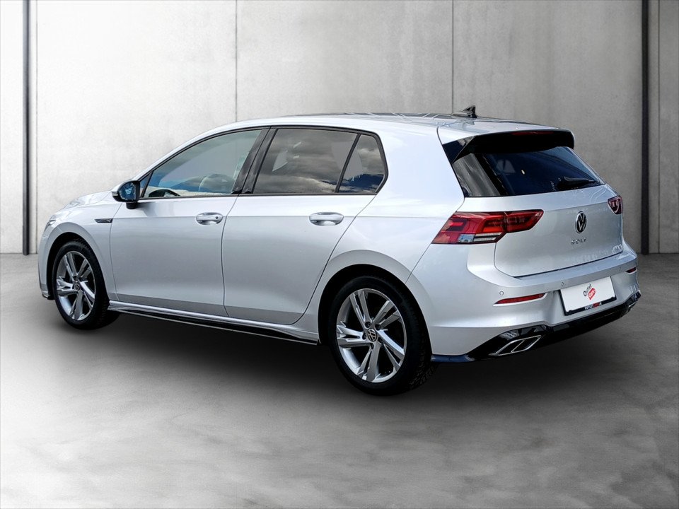 VW Golf VIII 1.5 eTSI R-Line DSG | Bild 5 von 19