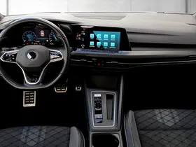 VW Golf VIII 1.5 eTSI R-Line DSG | Thumbnail 10 von 19