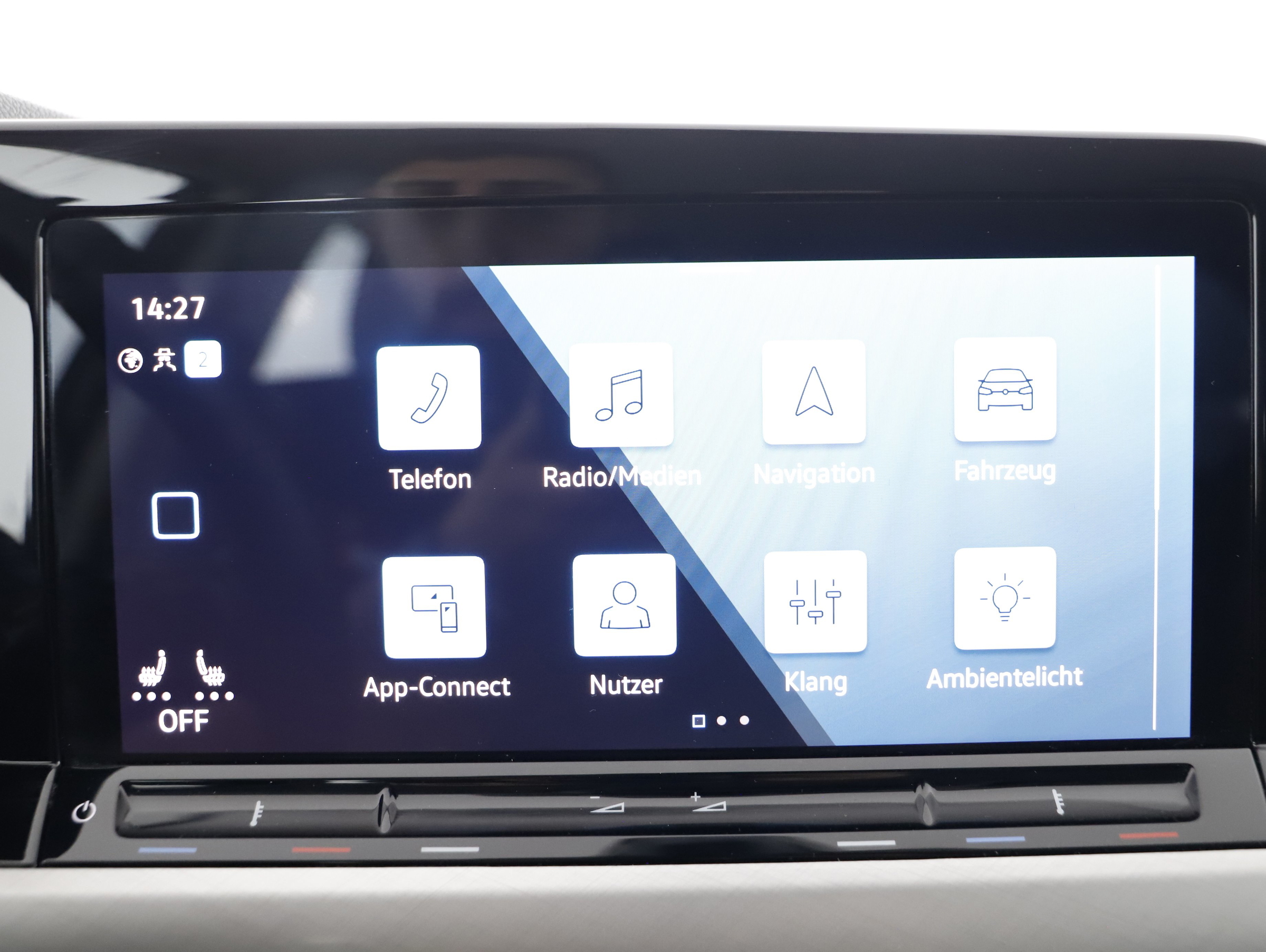 VW Golf VIII Variant 2.0 TDI Life | Bild 21 von 29