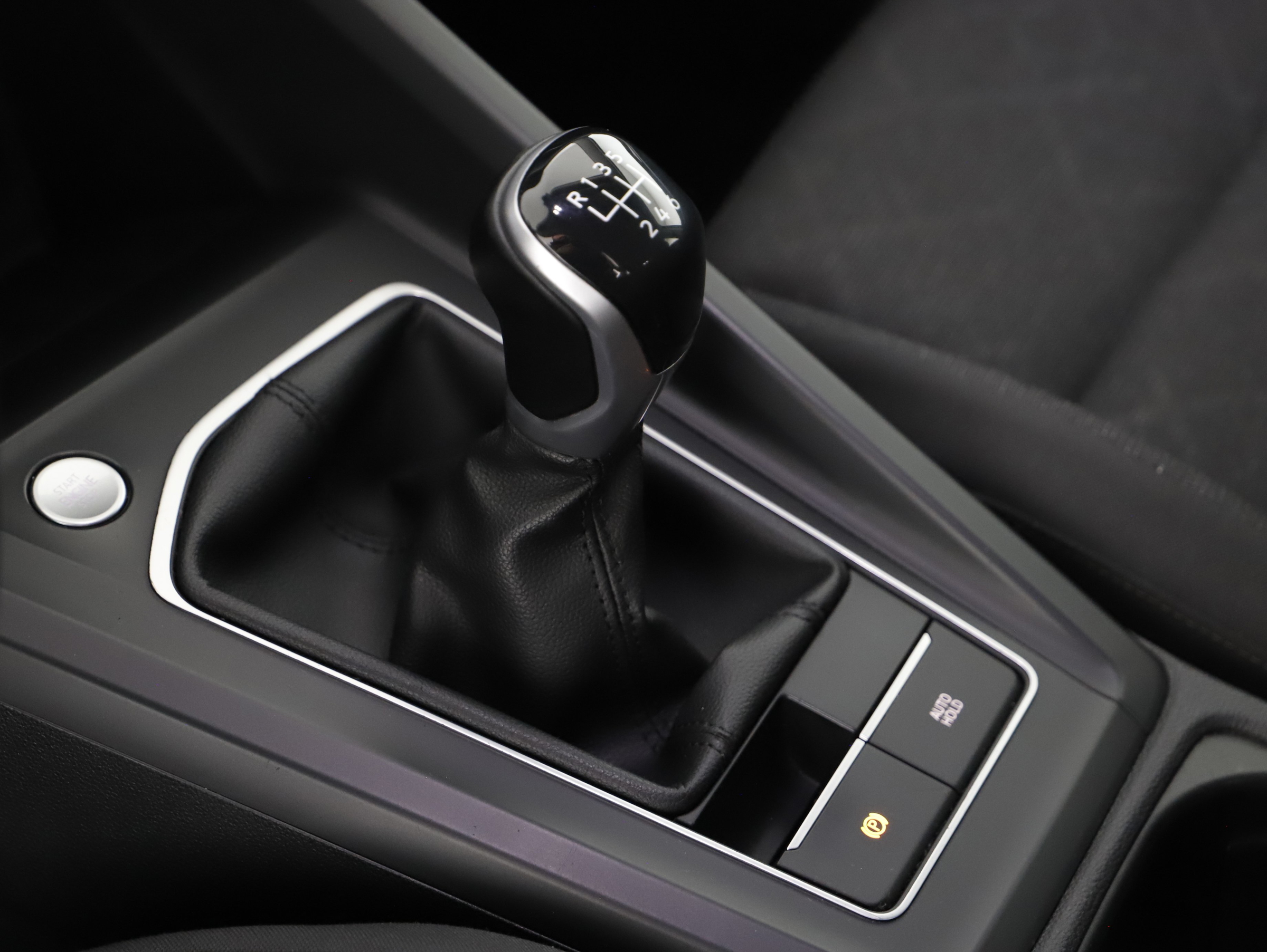 VW Golf VIII Variant 2.0 TDI Life | Bild 24 von 29