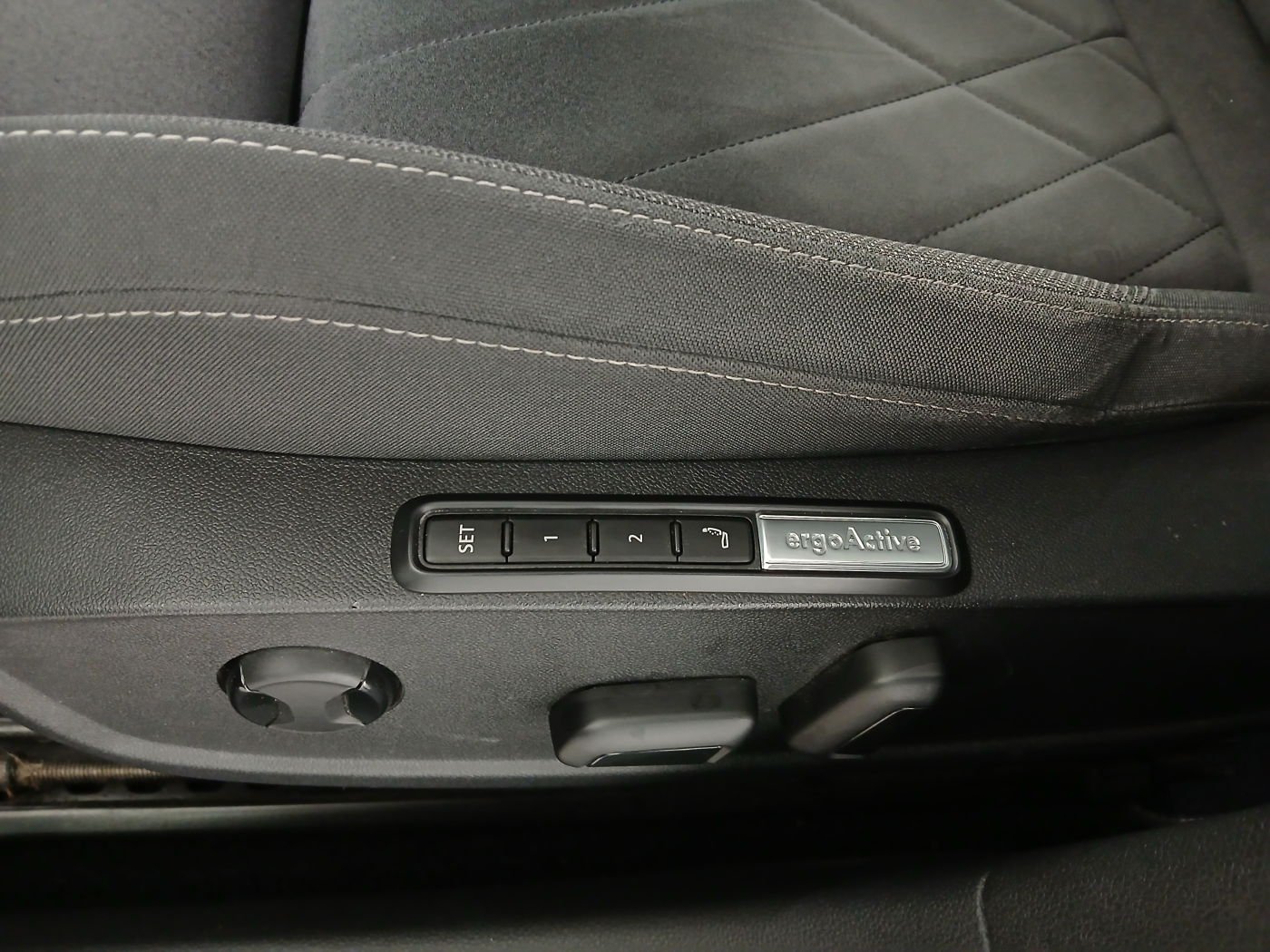 VW Golf VIII Variant 2.0 TDI Style | Bild 19 von 30