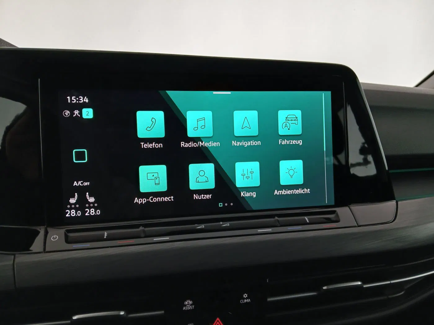 VW Golf VIII Variant 2.0 TDI Style | Bild 25 von 30