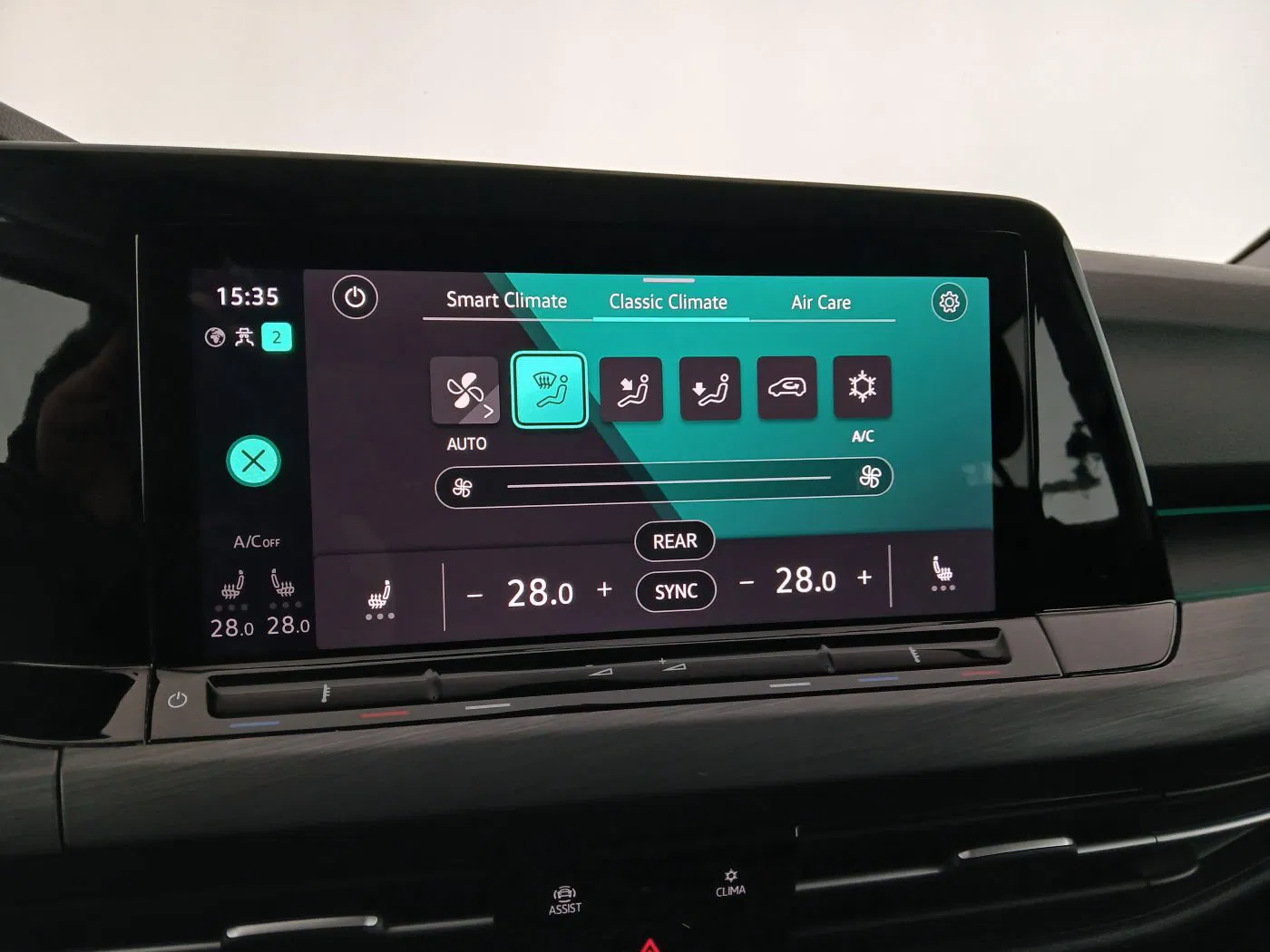 VW Golf VIII Variant 2.0 TDI Style | Bild 29 von 30