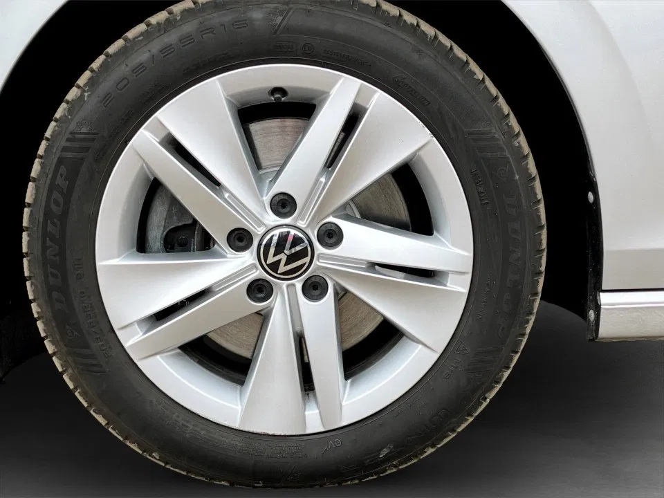 VW Golf VIII Var. 2.0 TDI Life DSG | Bild 7 von 25