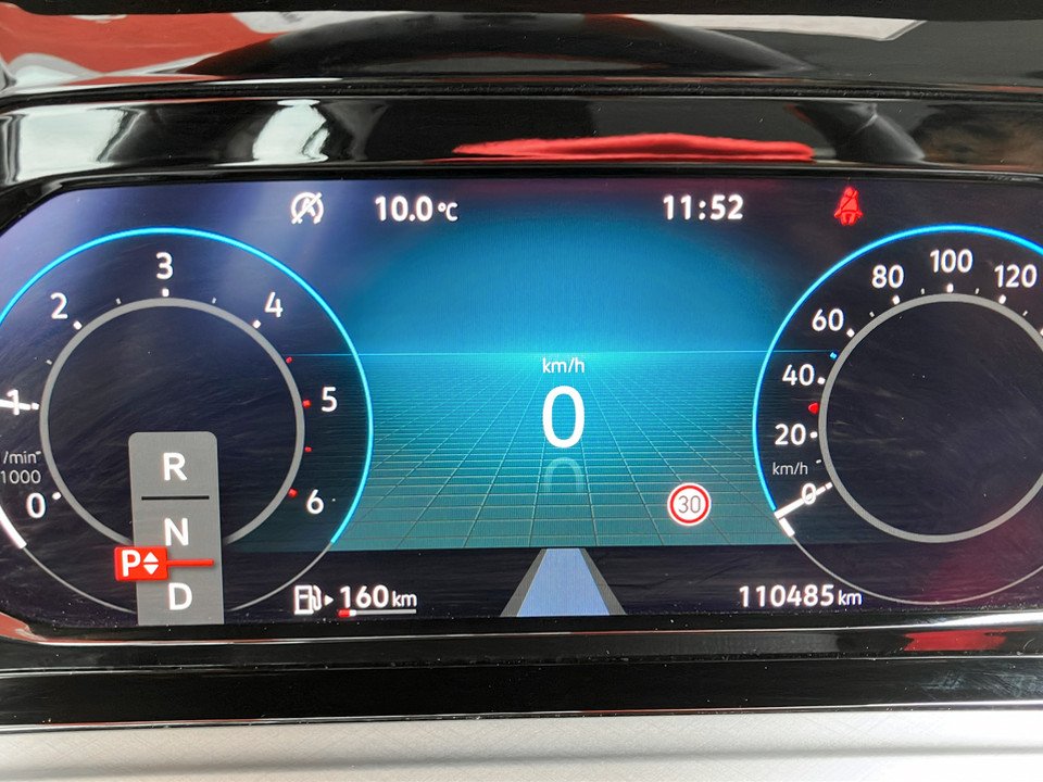 VW Golf VIII Var. 2.0 TDI Life DSG | Bild 14 von 25