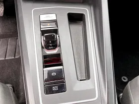 VW Golf VIII Var. 2.0 TDI Life DSG | Thumbnail 22 von 25