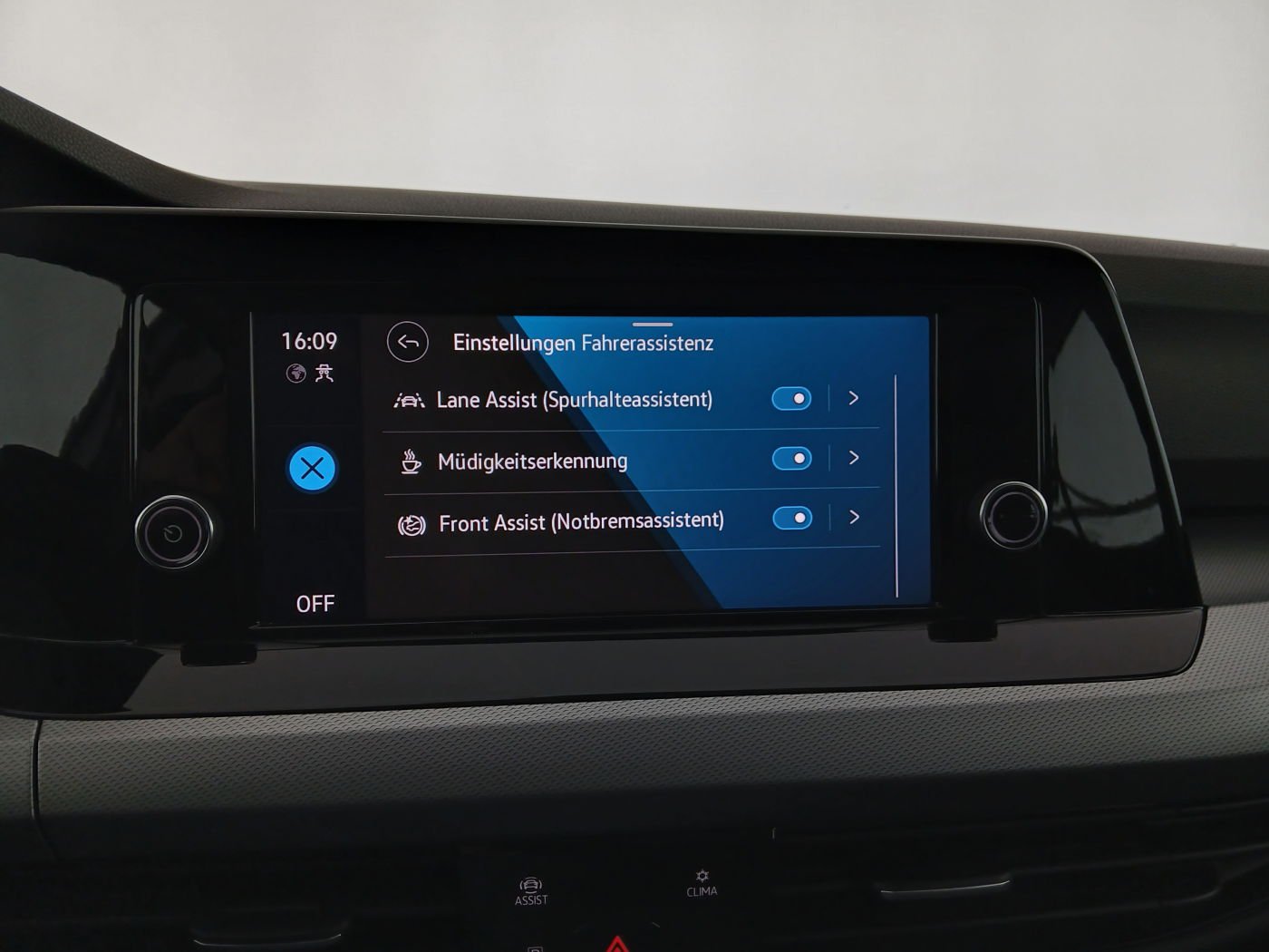 VW Golf VIII Variant 1.0 TSI | Bild 17 von 19