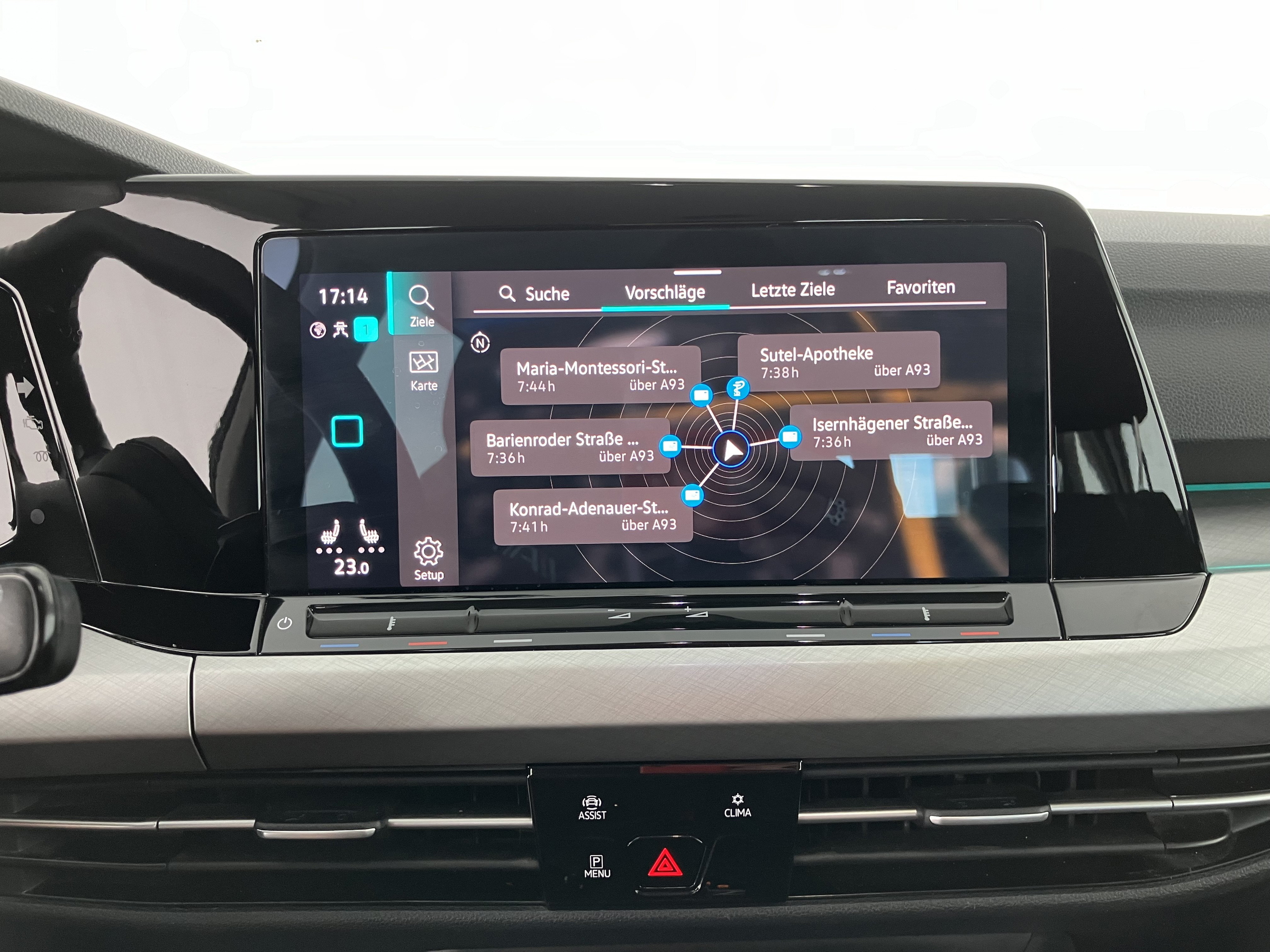 VW Golf VIII Variant 2.0 TDI Life | Bild 14 von 31