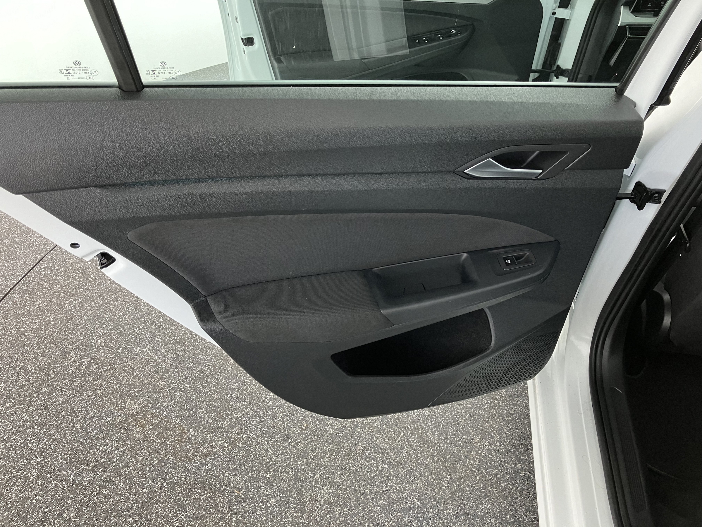 VW Golf VIII Variant 2.0 TDI Life | Bild 22 von 31